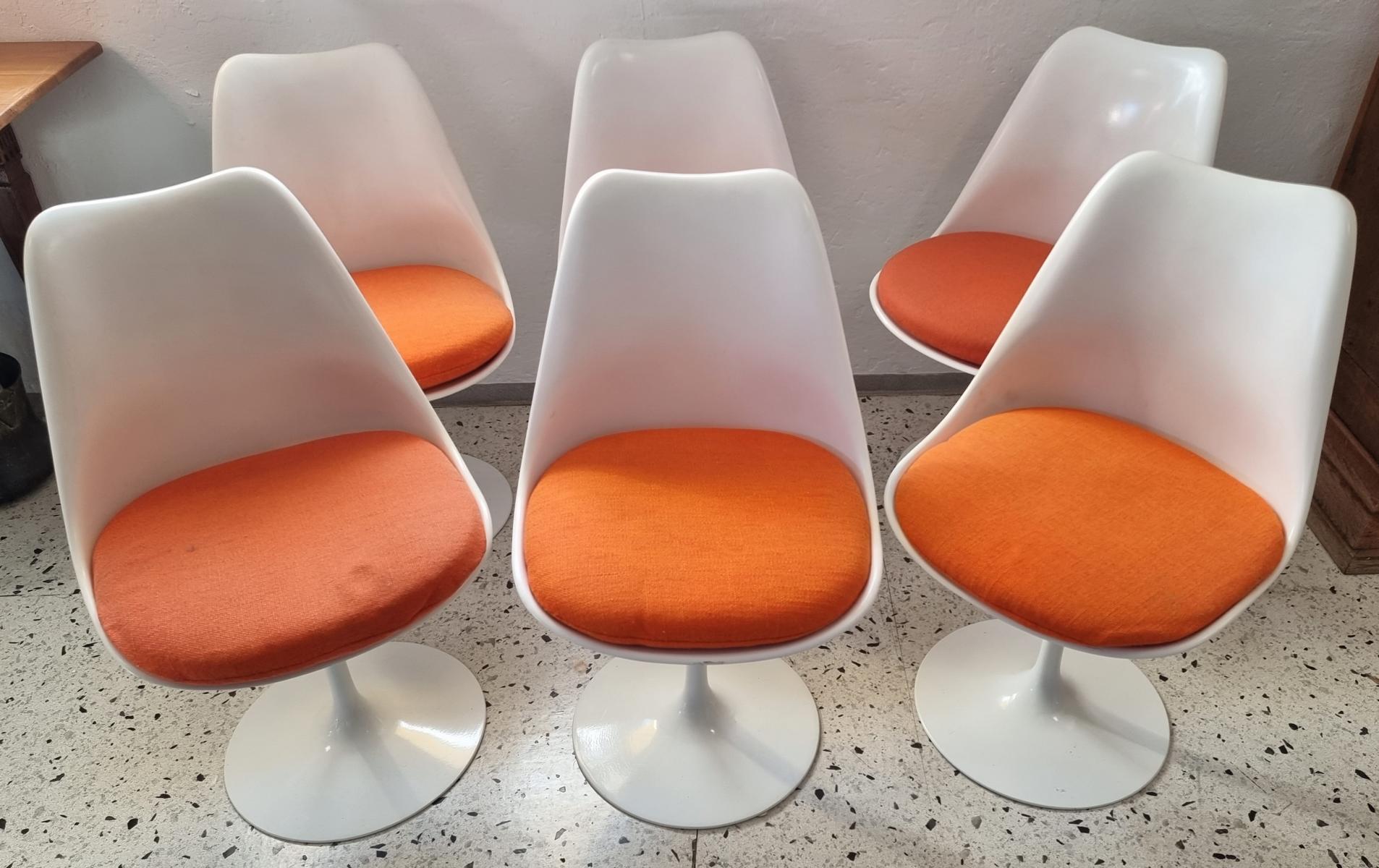 6 Mid-Century Stühle ‚Tulip Chair‘, Knoll | Badisches Auktionshaus